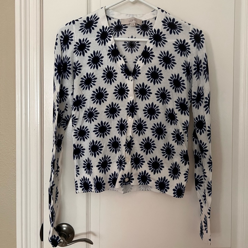 Floral Buttoned Long-Sleeve Top